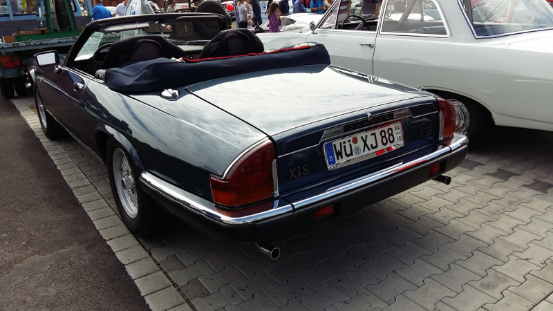 Illustration for article titled Another oldtimer meet photodumpÂ